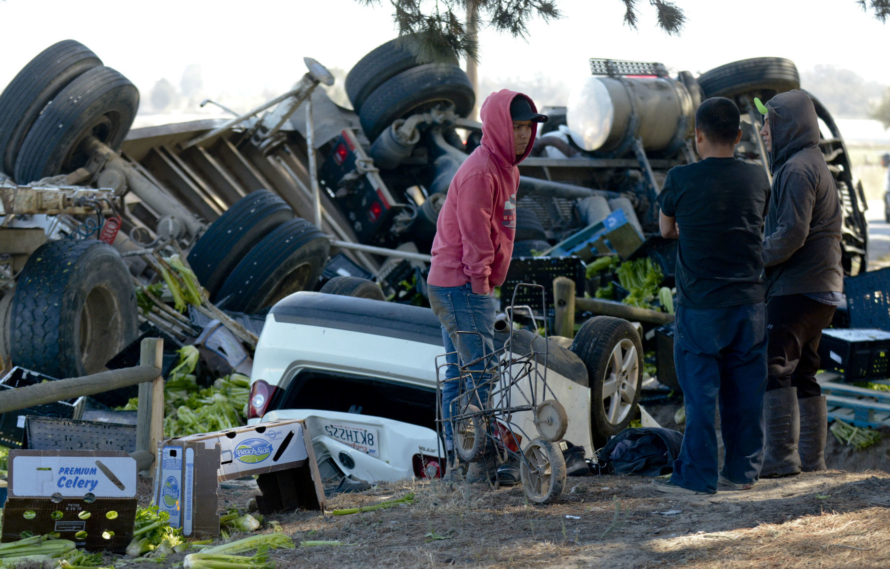 100419 Fatal crash 05.jpg